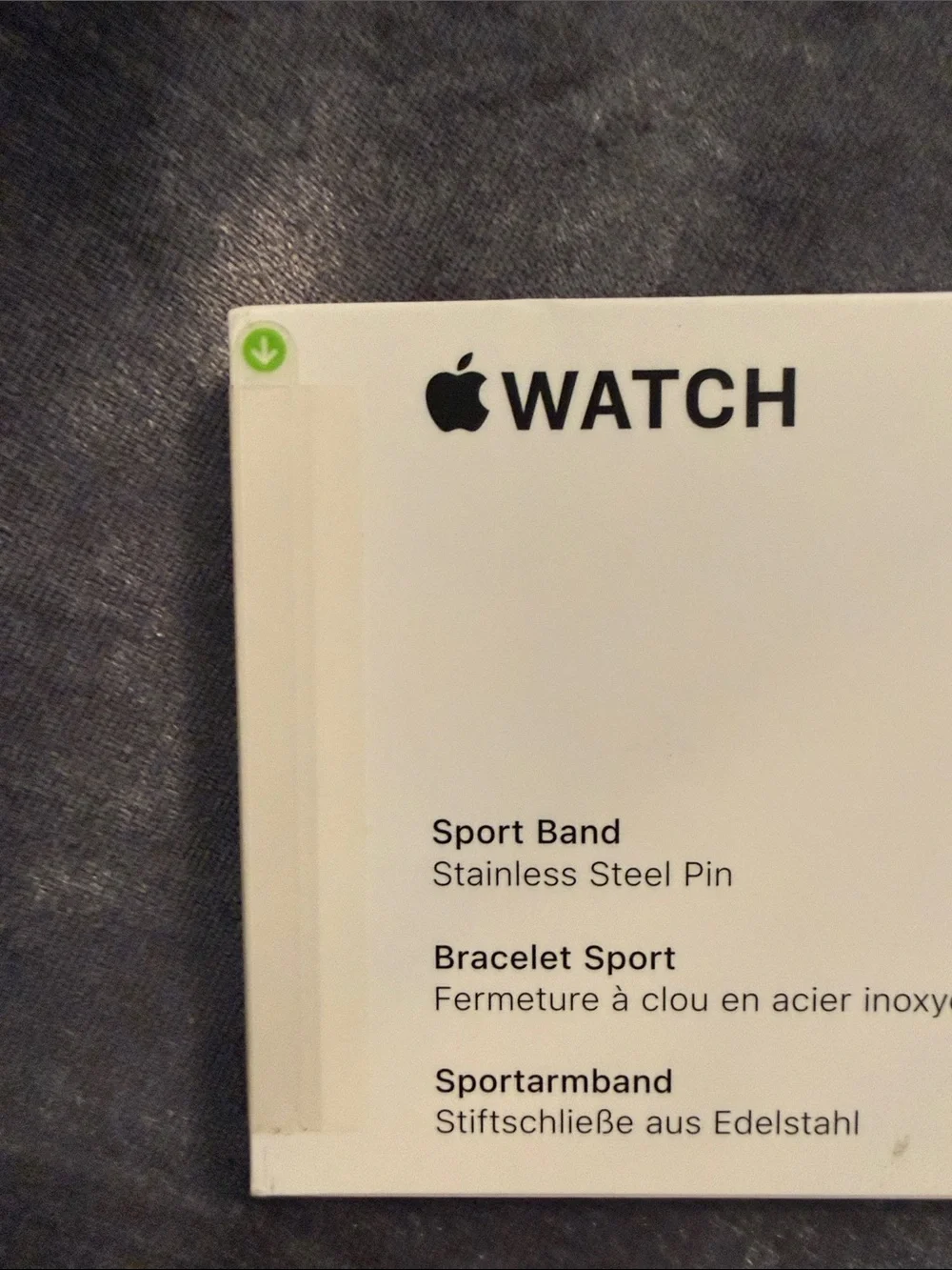 Apple Silicone Sport Band in White Size M/L